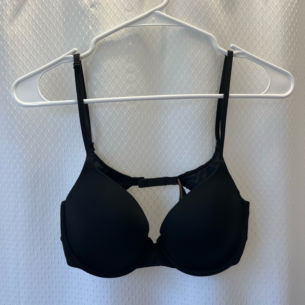 Victoria’s Secret t shirt bra